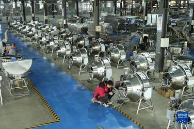 河北玉田 科技創(chuàng)新驅(qū)動 傳統(tǒng)廚具產(chǎn)業(yè)邁向智能未來